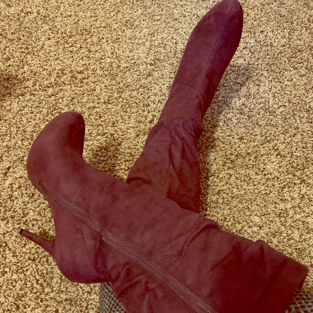 *Women’s heel boots***